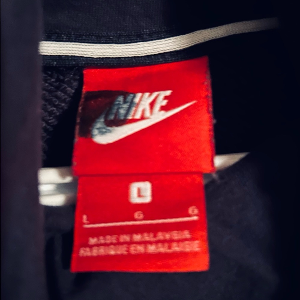 Nike Cowl Neck Sweater with front pouch - Picture 2 of 3